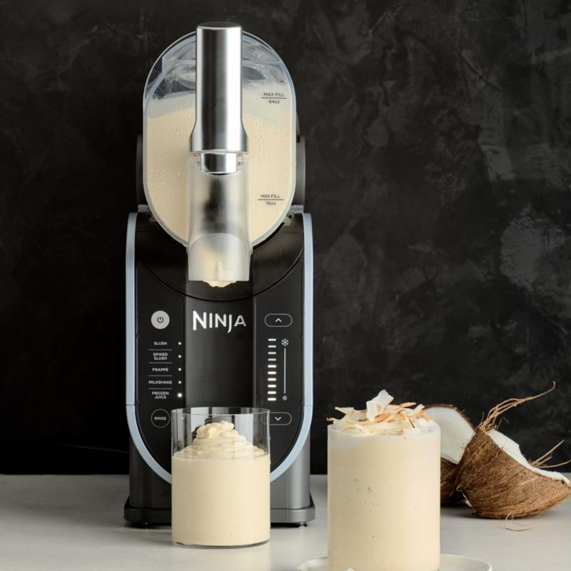 Ninja SLUSHi ™ Professional Frozen Drink Maker