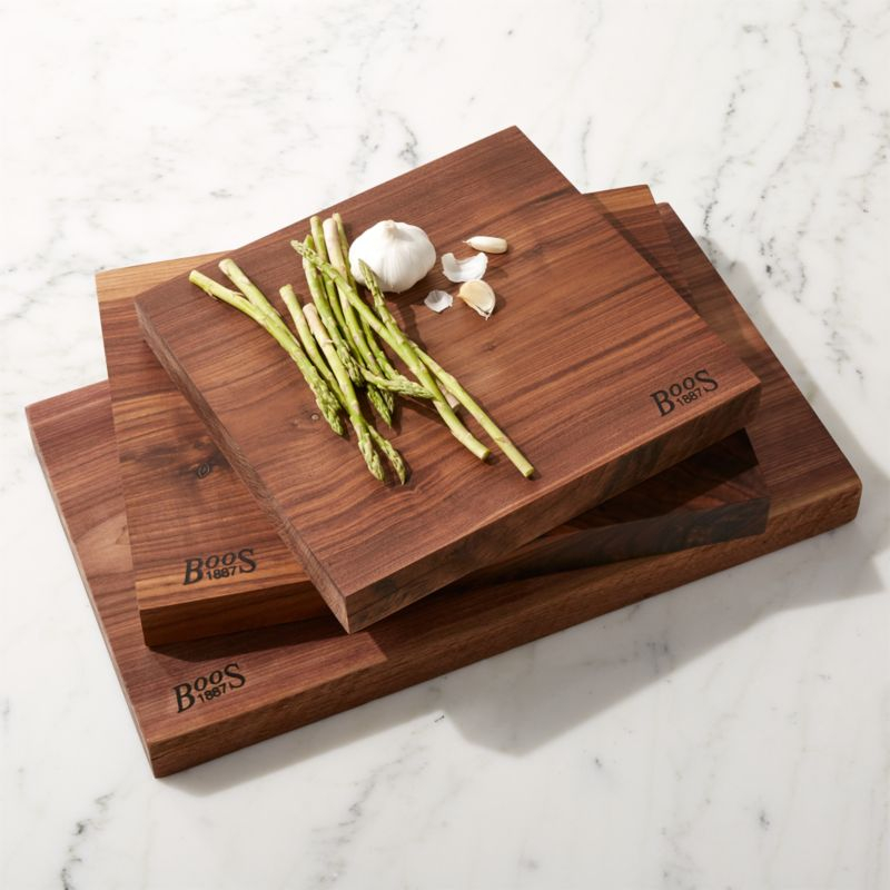John Boos 21"x12" Rustic Edge Walnut Cutting Board