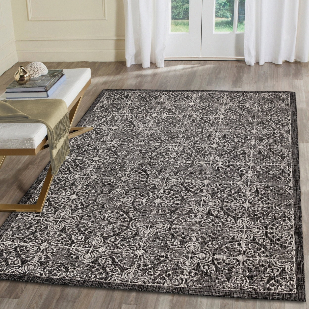 Antique Tile Medallion 39" Round Indoor/Outdoor Black Rug