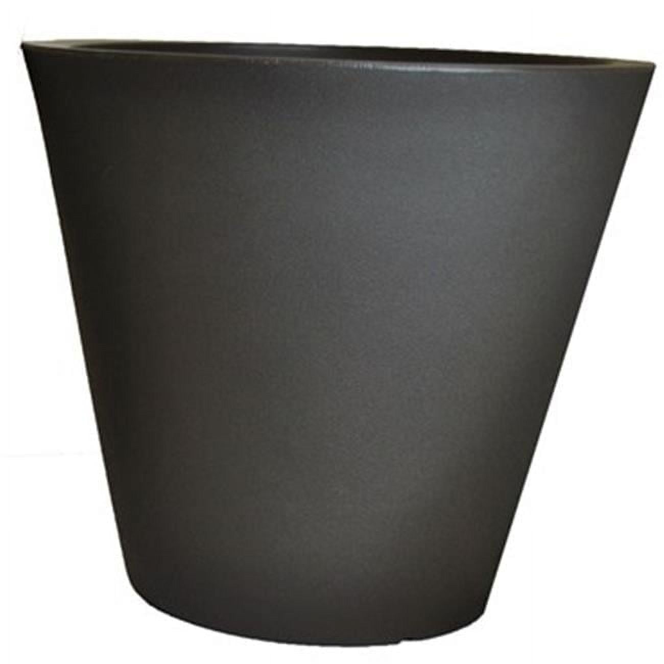 Wrought Studio™ Queens Boulevard Pot Planter