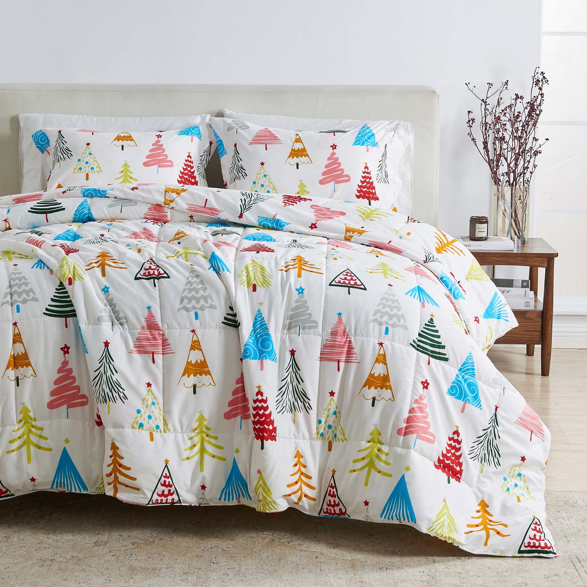 3-Piece Winter-Printed Down Alternative Comfort Set with Shams (Full / Queen, Happy Hillside)
