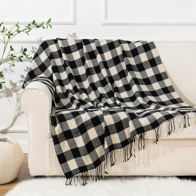 Battilo Classic Plaid Throw Blanket for Couch,Black&Beige,Buffalo Check Pattern Blanket for Picnic,50"x60"
