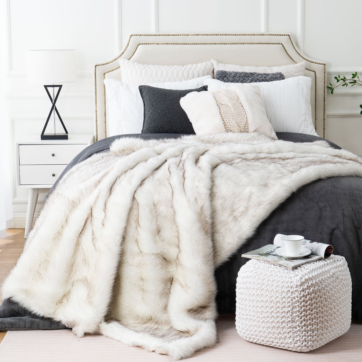 Battilo Luxury White Faux Fur Blanket,Thick Warm Decorative Throw Blankets, Fluffy Fur Throw Blanket for Couch,Living Room Decor,51"x67"