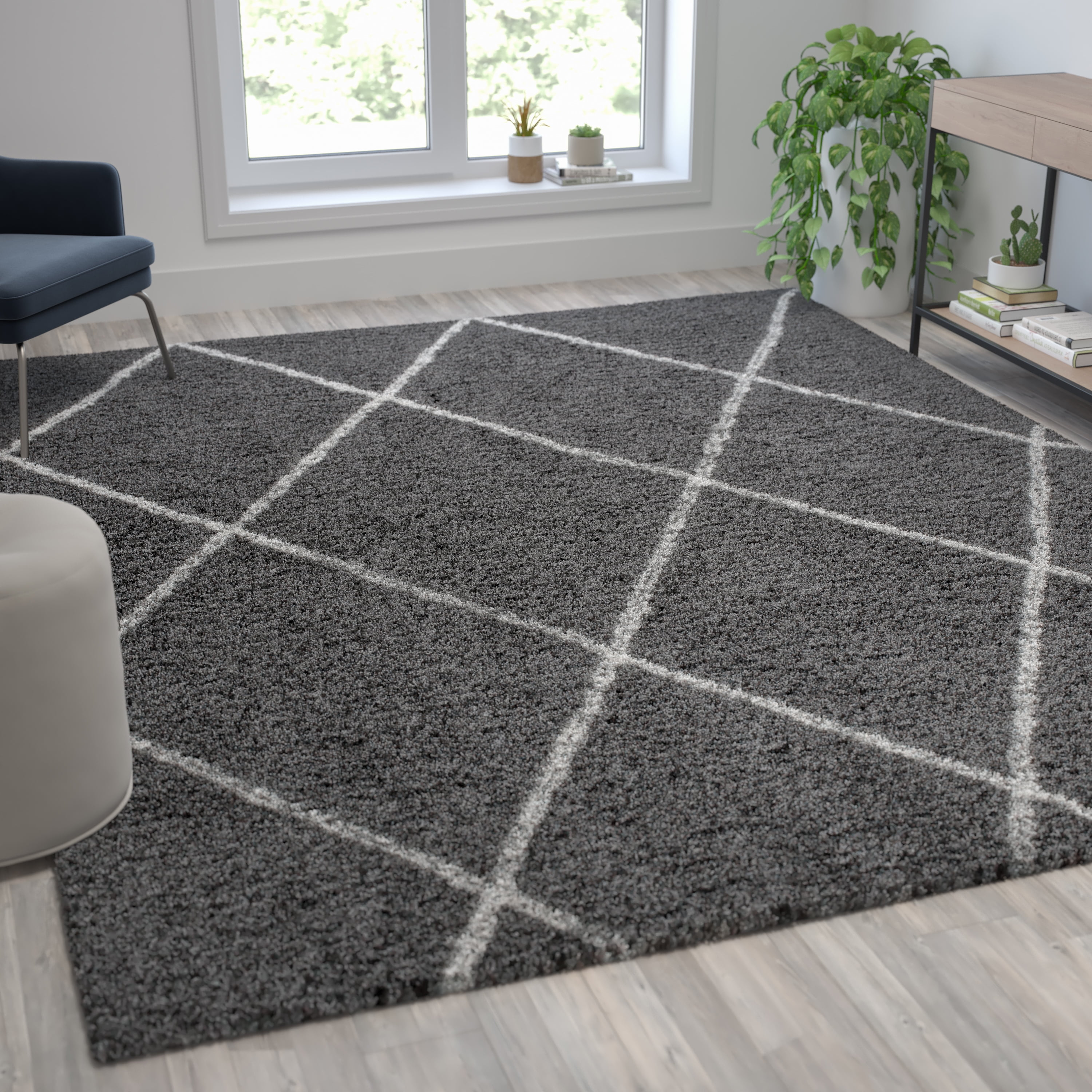 BizChair Shag Style Diamond Trellis Area Rug - 8' x 10' - Charcoal/Ivory Polyester (PET)