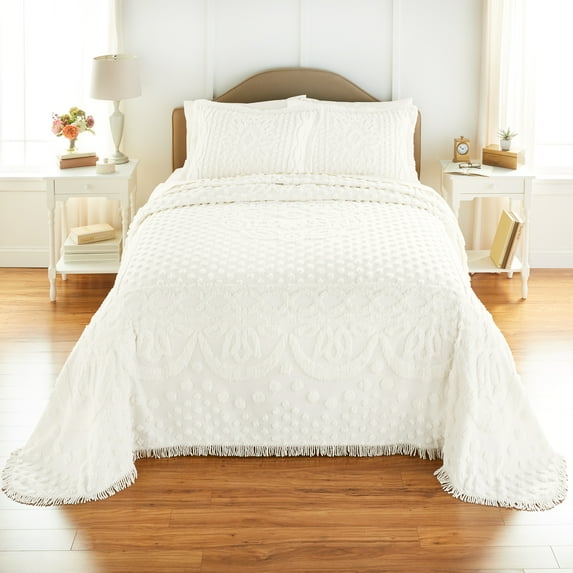 BrylaneHome Bedding Lightweight All Season Georgia Chenille Bedspread Ultra-Soft 100% Cotton with Medallion Pattern