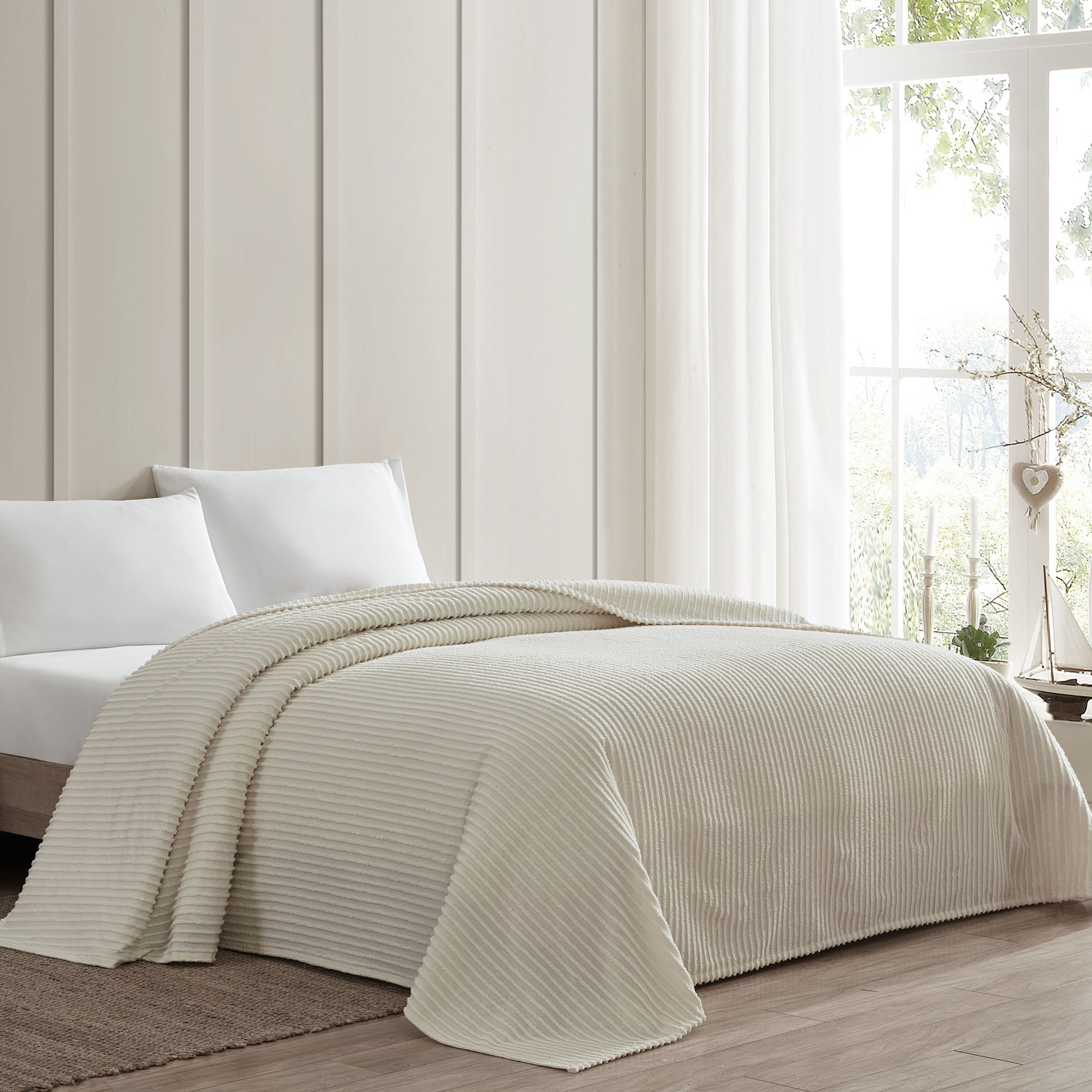 Beatrice Home Fashions Channel Striped Cotton Coverlet