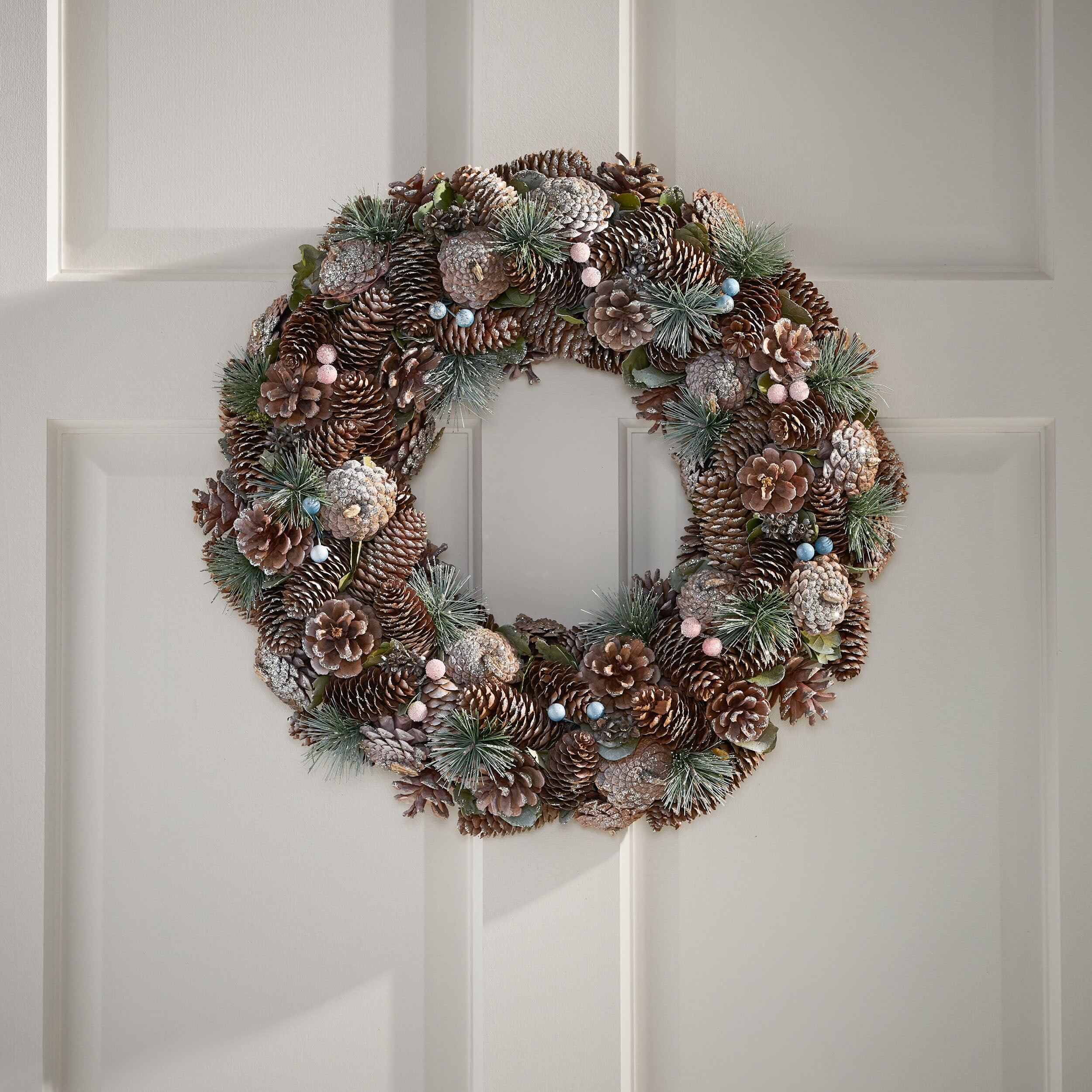 Christopher Knight Home Modern 18.5" Pine Cone and Glitter Artificial Christmas Wreath, Natural and White by