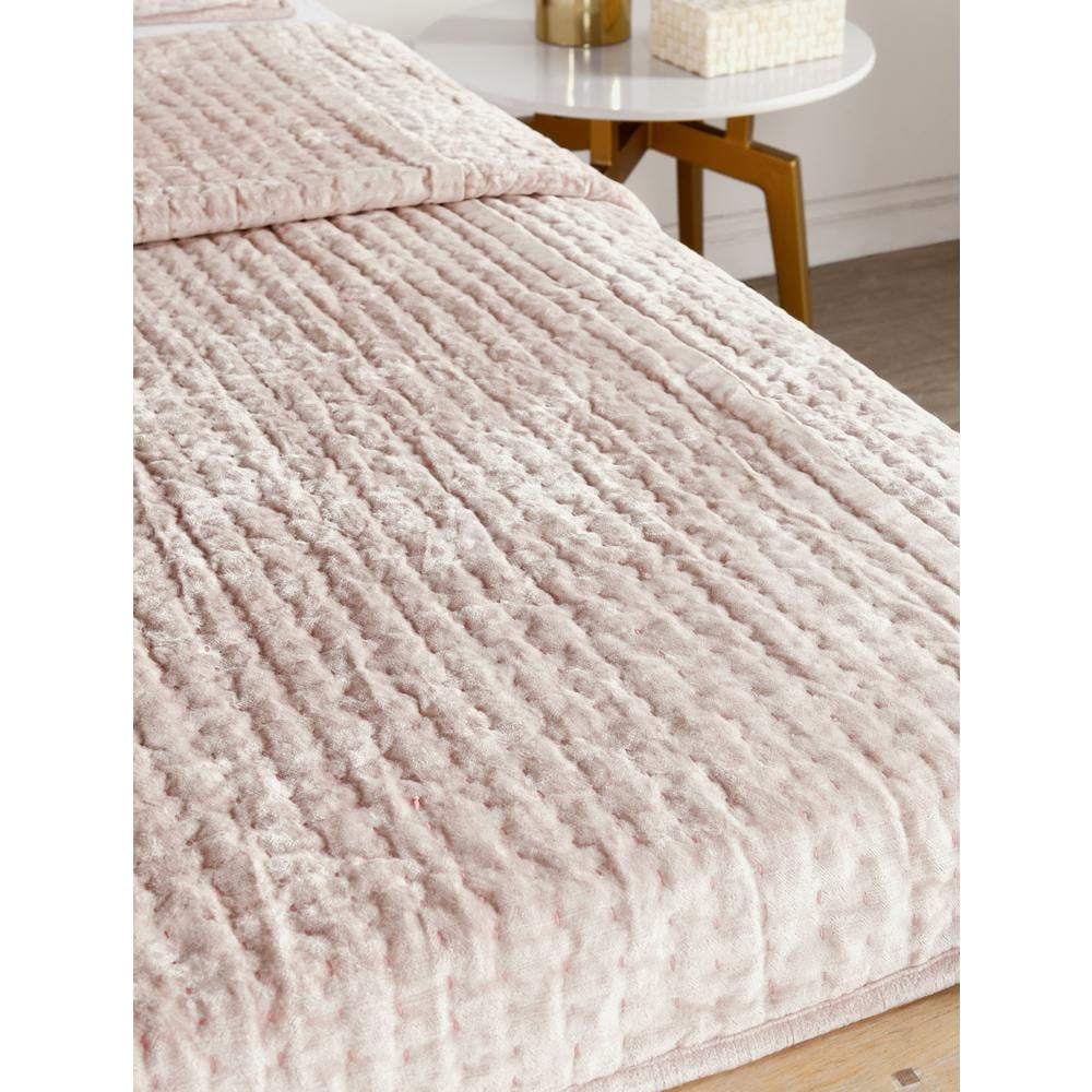 Classic Home Dimitry 100% Rayon Velvet Bliss Pink Queen Quilt by Kosas Home