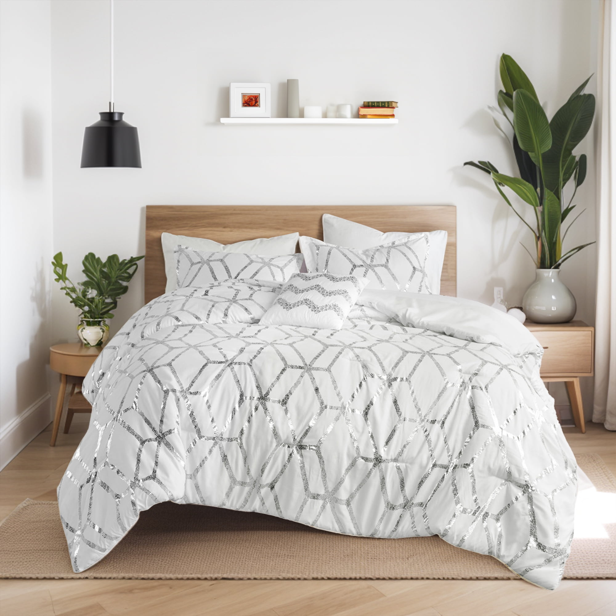 Comfort Spaces Twin/Twin XL Size Comforter Sets, 3-Piece Bedding Set for All Season, White and Silver Comforter Bed Set for College Dorm, Geometric Metallic
