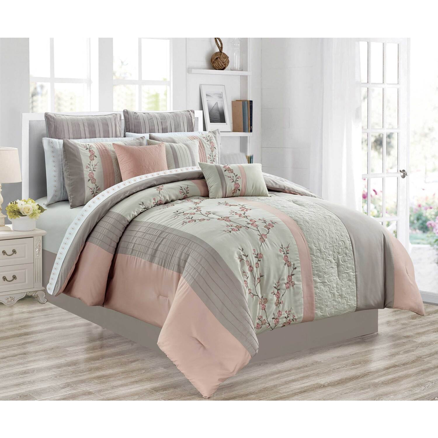 Safdie & Co. Inc. Floral Comforter Set