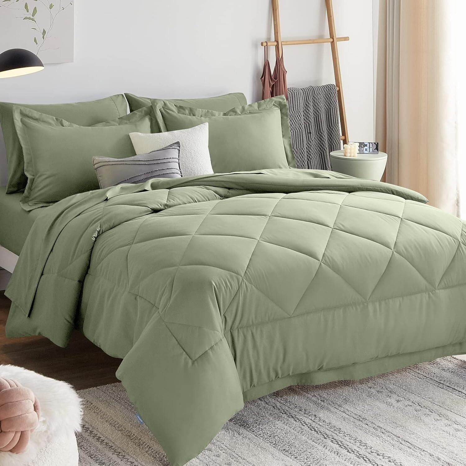 Queen Comforter Set 7 Piece, Sage Green Bed in a Bag with Sheets, All Season Bedding Comforter Sets with 1 Comforter, 2 Pillow Shams, 2 Pillowcases, 1 Flat Sheet,1 Fitted Sheet