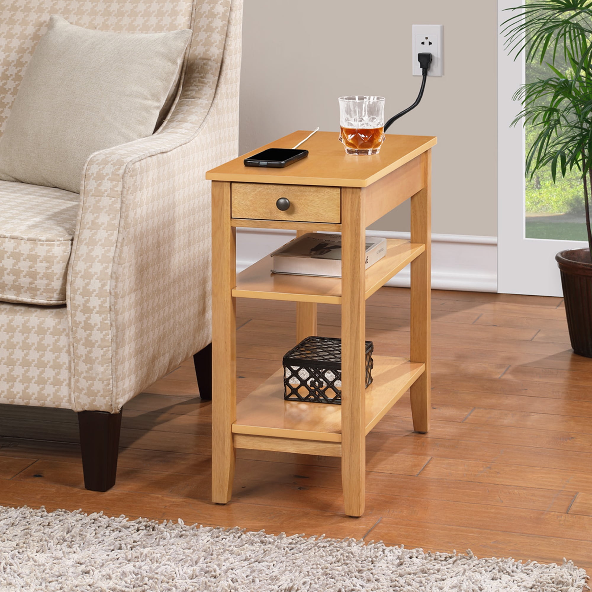 Convenience Concepts American Heritage End Table/Charging Station, Natural