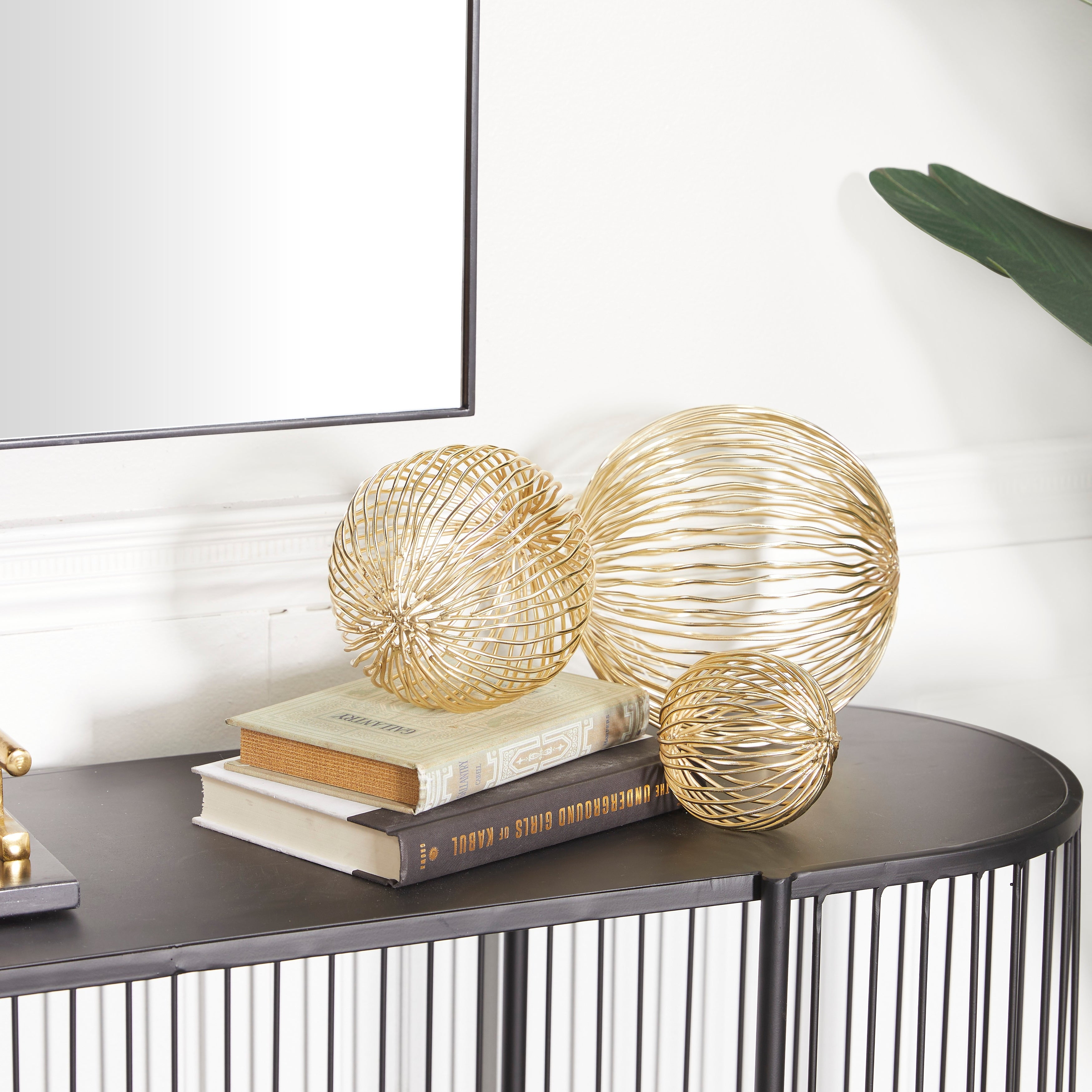 CosmoLiving by Cosmopolitan  Modern Metal Geometric Sculpture (Set of 3) - Gold or Gray Gold