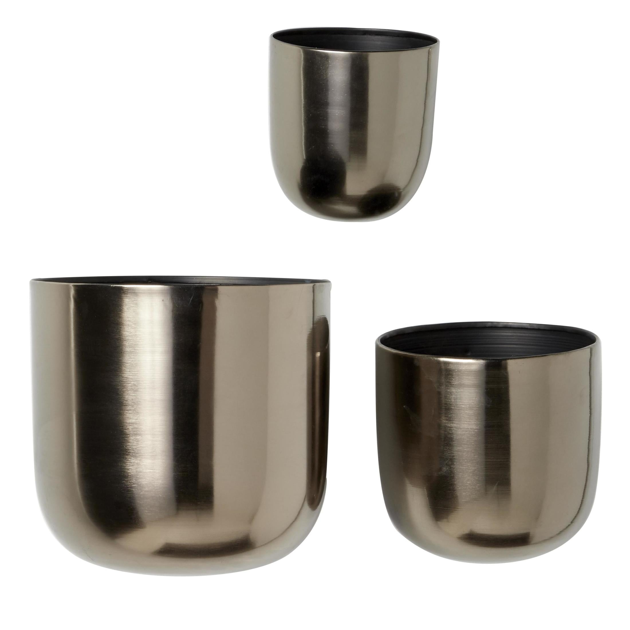 DecMode 9", 7", 6"H Round Black Metal Floating Wall Planter (3 Count)