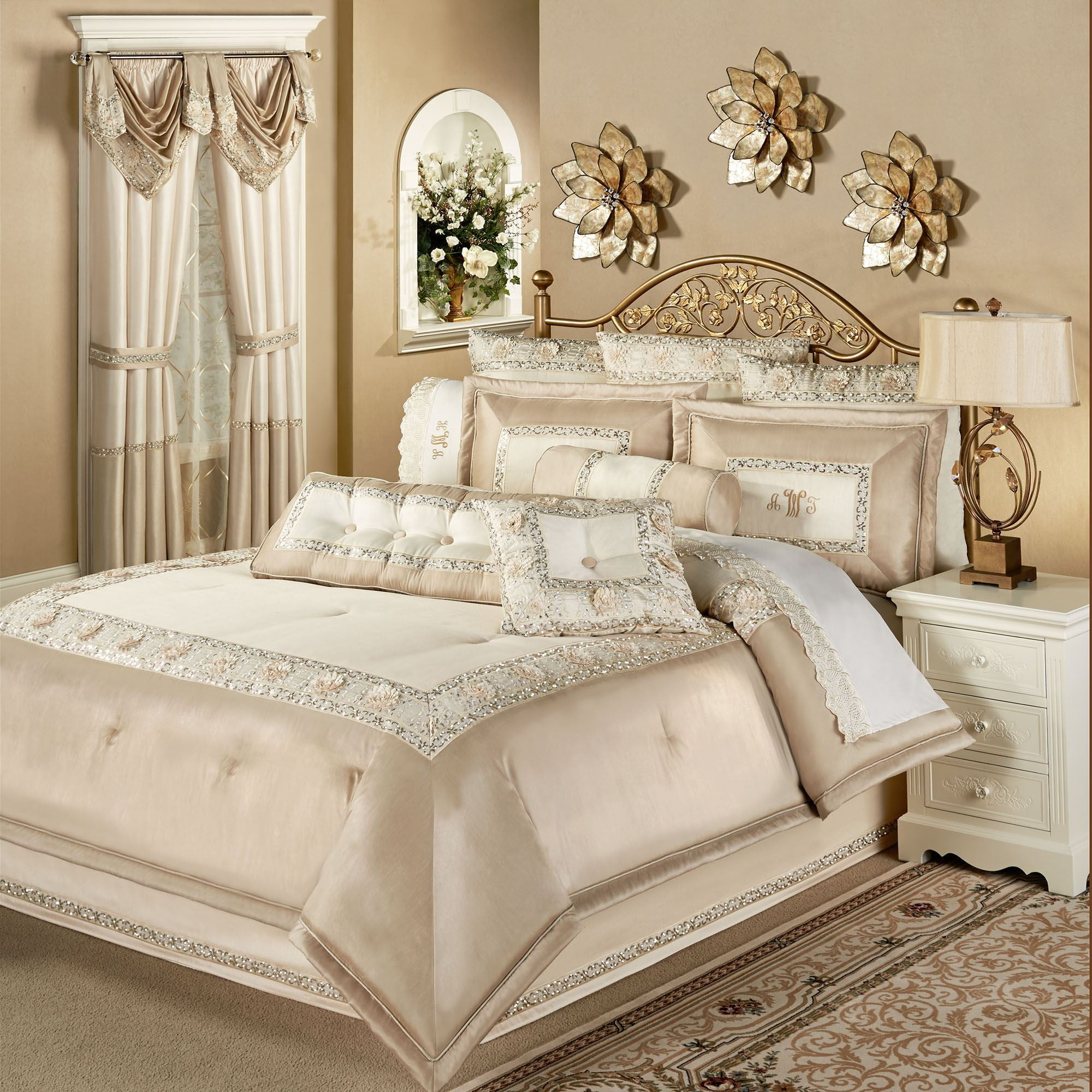 Touch of Class Elegant 3 -Piece Light Cream Sequined Bedding Sets, Queen