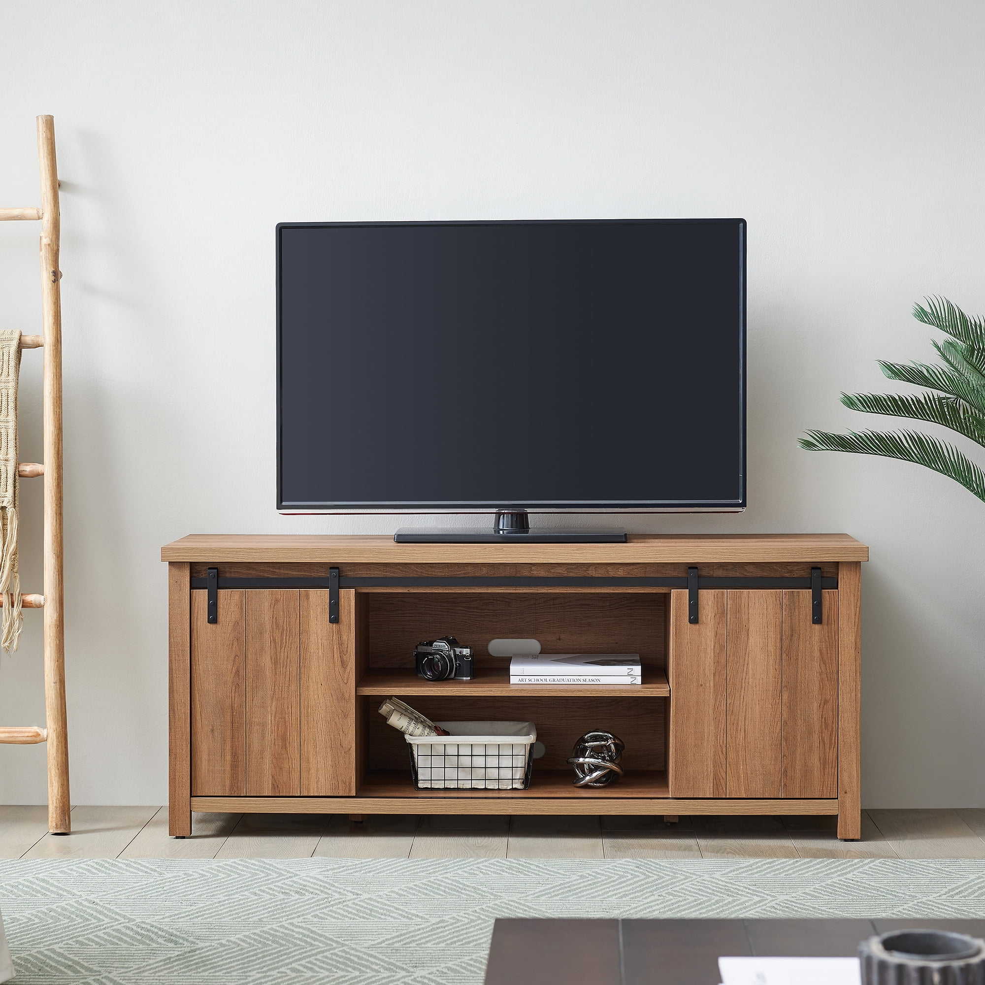 Evelyn&Zoe Deacon Rectangular TV Stand for TV's up to 65", Golden Oak