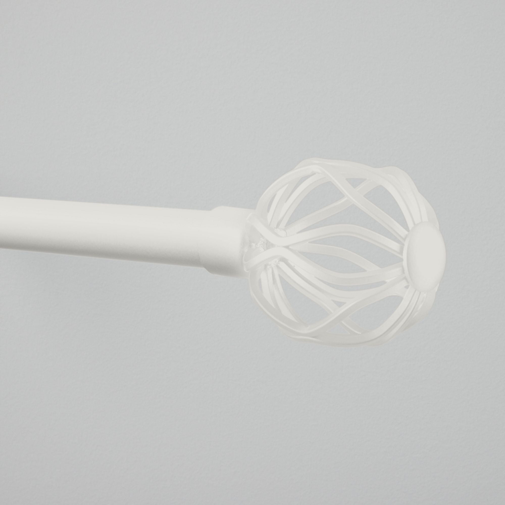 EXCLUSIVE HOME Ogee 1" Curtain Rod and Coordinating Finial Set, Matte White, Adjustable 36"-72"