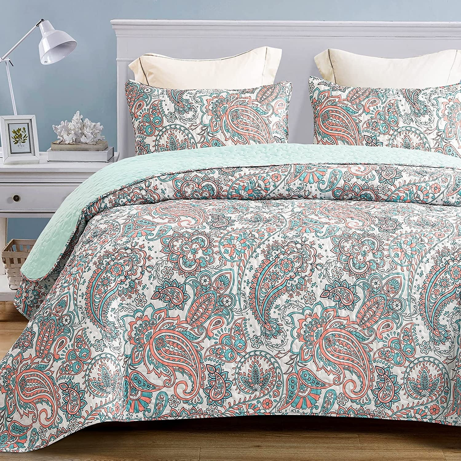Exclusivo Mezcla Paisley Aqua Quilt Set King Size, 3-Piece Reversible Quilt Bedding Set, Lightweight and Soft Bedspread Coverlets