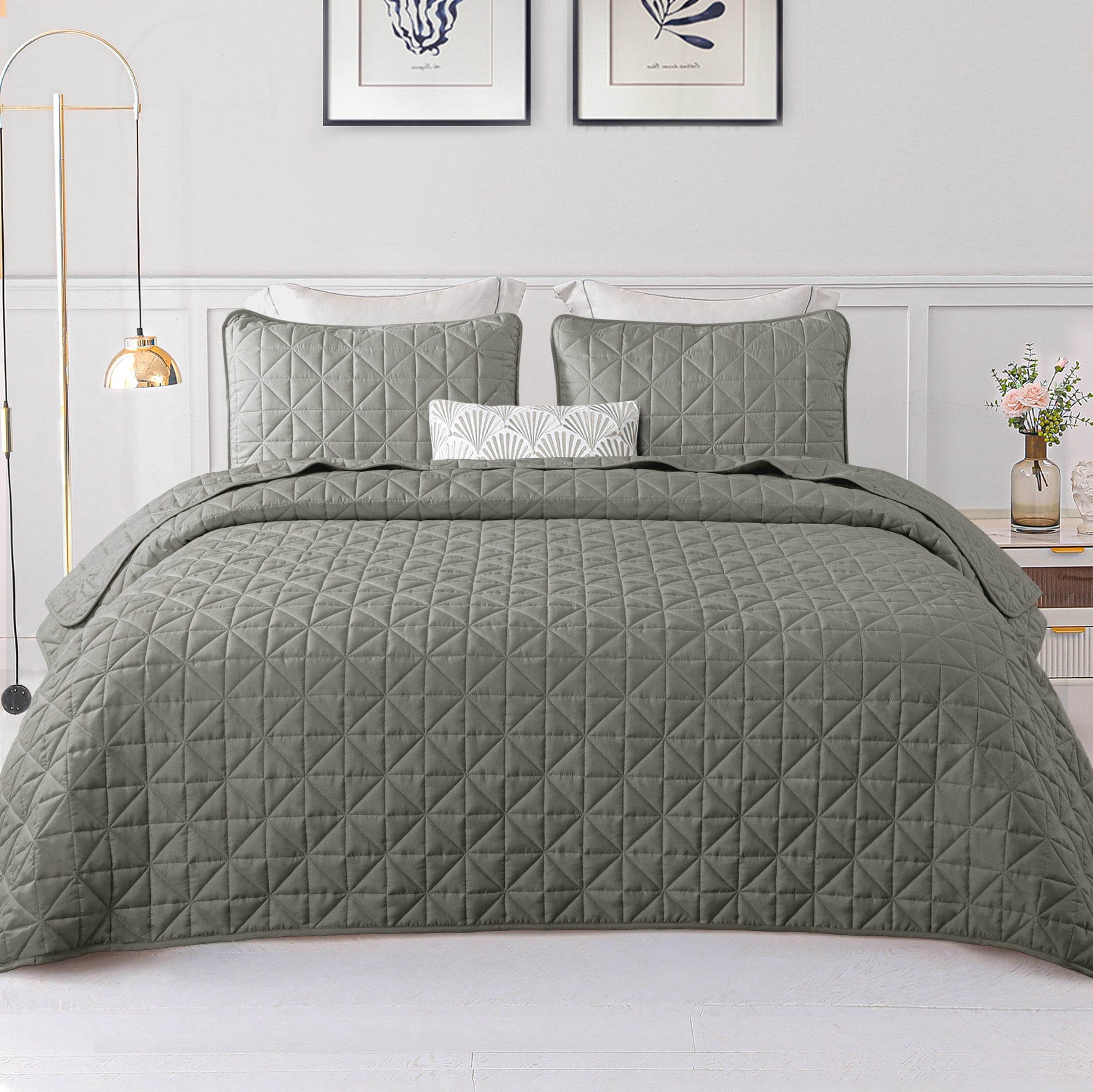 Exclusivo Mezcla Queen Quilt Bedding Set, Lightweight Soft Light Grey Queen Bedspreads Coverlets with Geometric Stitched Pattern
