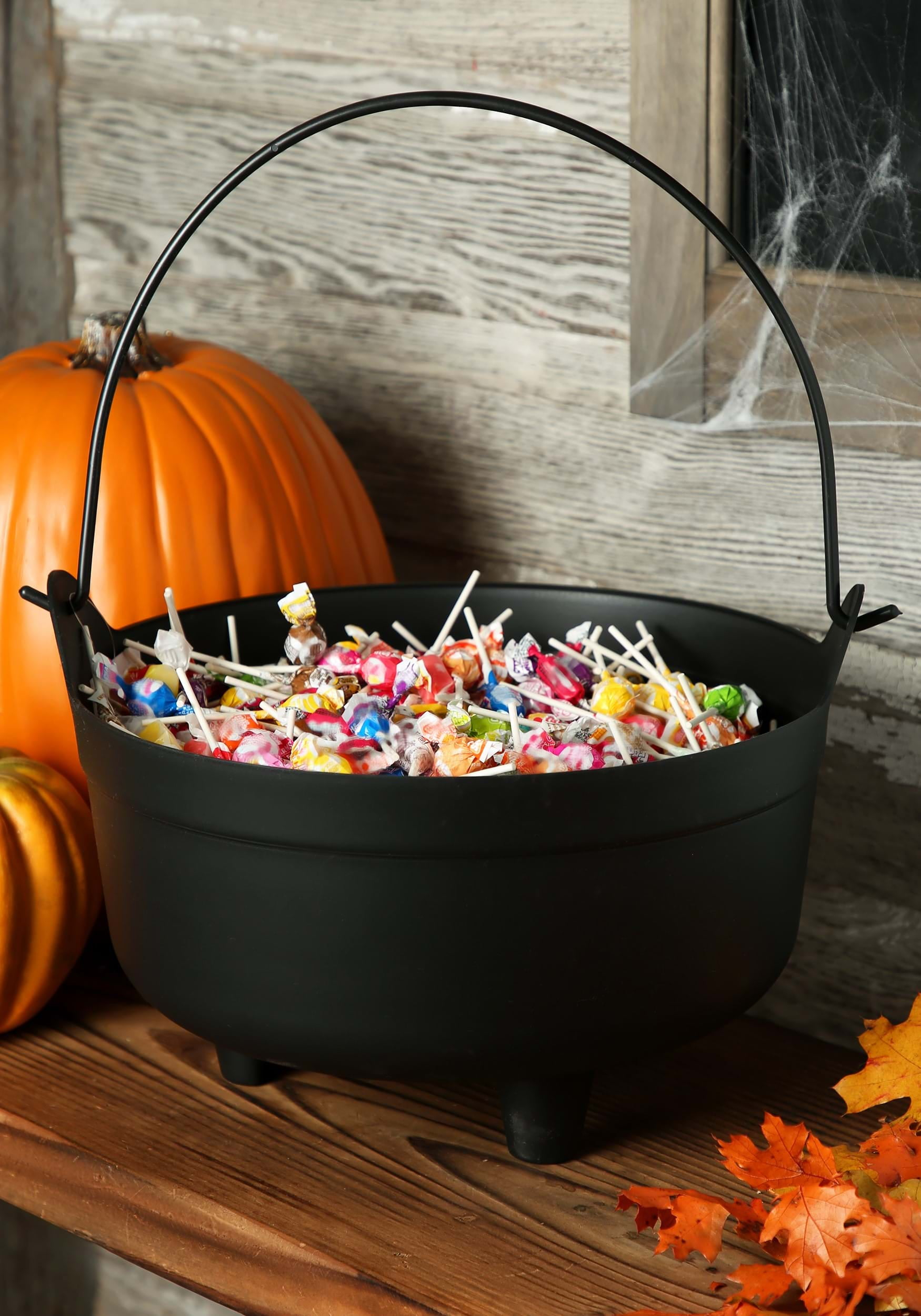Fun World Large Halloween Witch Cauldron 14" W Plastic Decoration Prop, Black