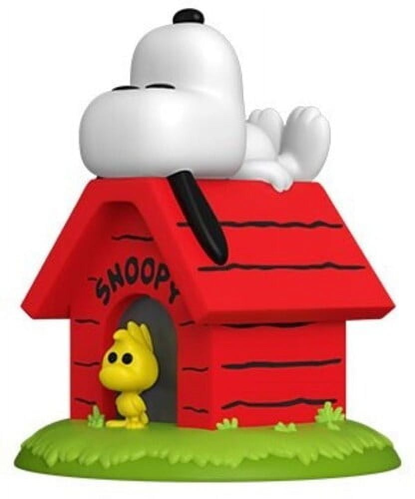 Funko POP! Deluxe Collectible Vinyl Figure, Peanuts Snoopy on Doghouse, 4"