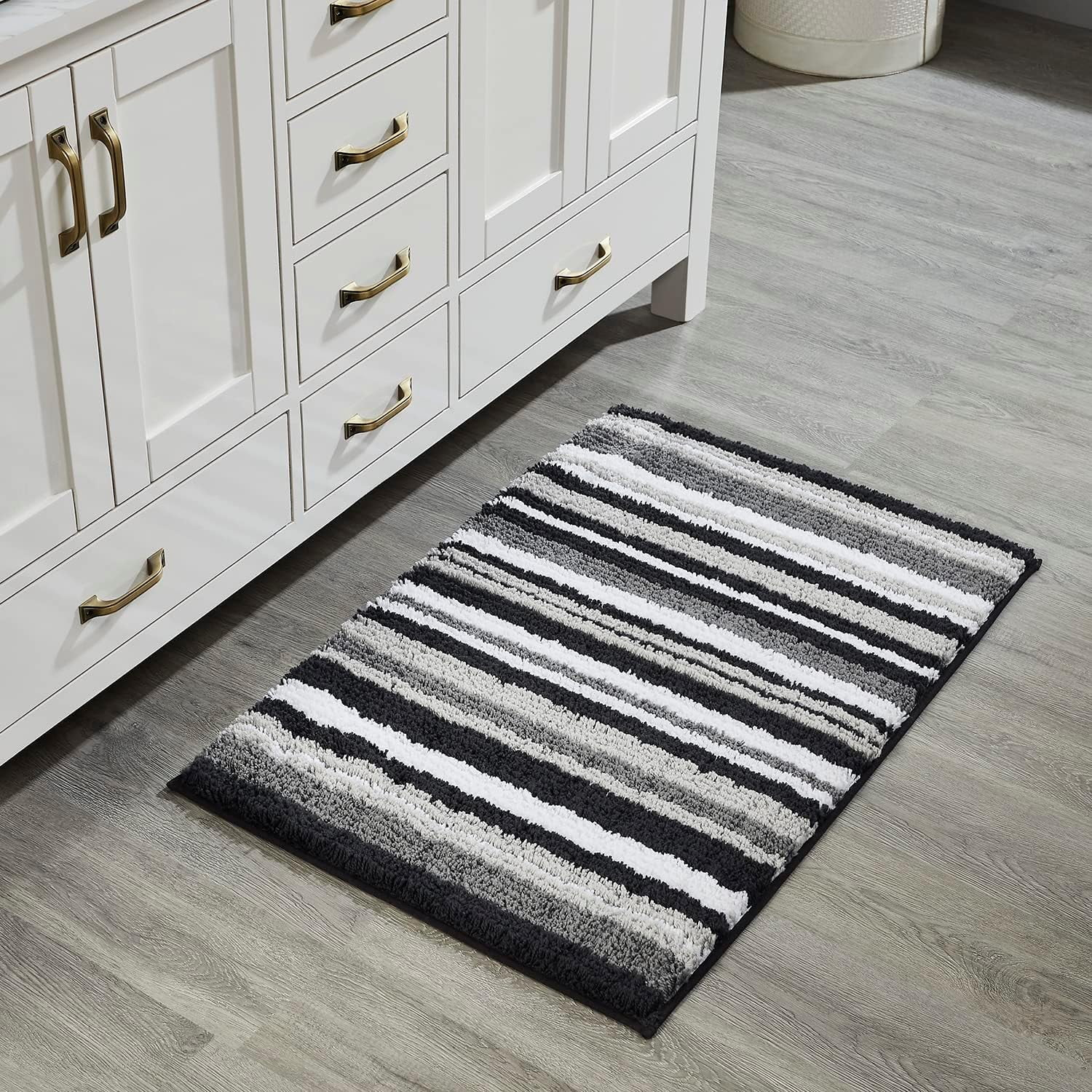 Griffie Collection 100% Polyester Tufted Bath Rug, 24" X 36", Graphite