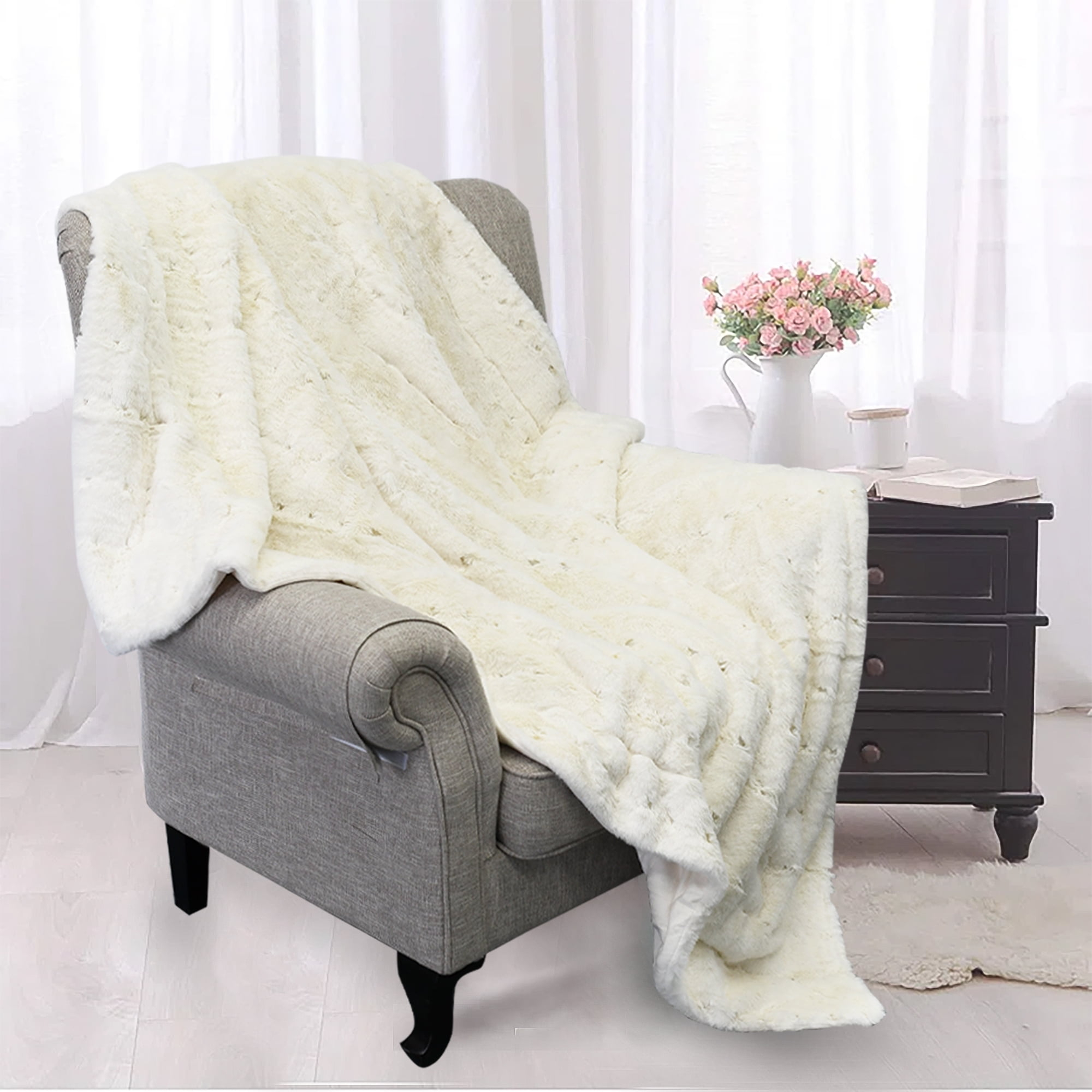 Home Soft Things Stitching Jacquard Faux Fur Throw - Antique White - 50" x 70"