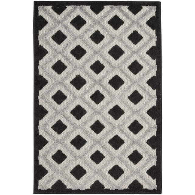 HomeRoots  3 x 4 ft. Black & White Gingham Non Skid Indoor & Outdoor Rectangle Area Rug - Black and White - 3 x 4 ft.