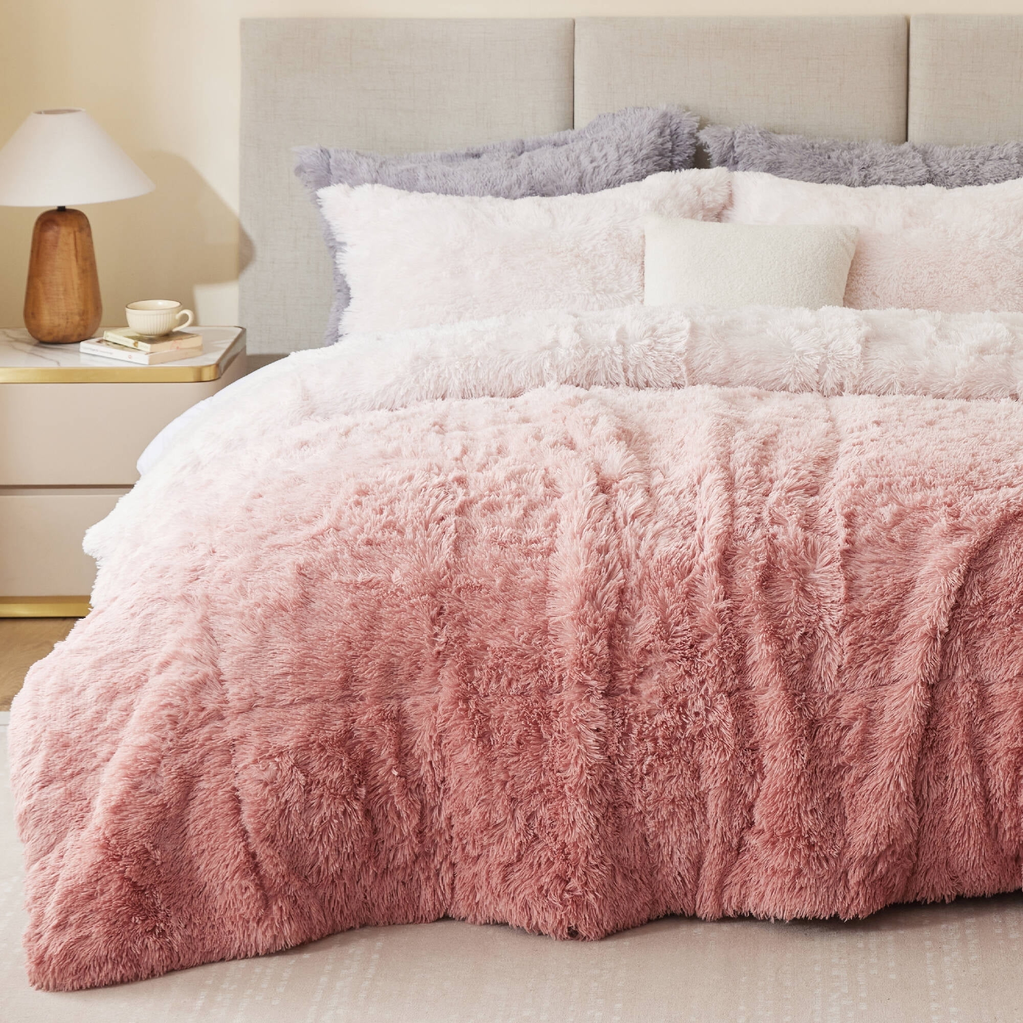 Intelligent Design King/Cal King Shaggy Faux Comforter Set, Long Fur Wave Spring Comforter Bedding Set, 3-Piece Striped Ombre Design Warm Bed Set, Blush