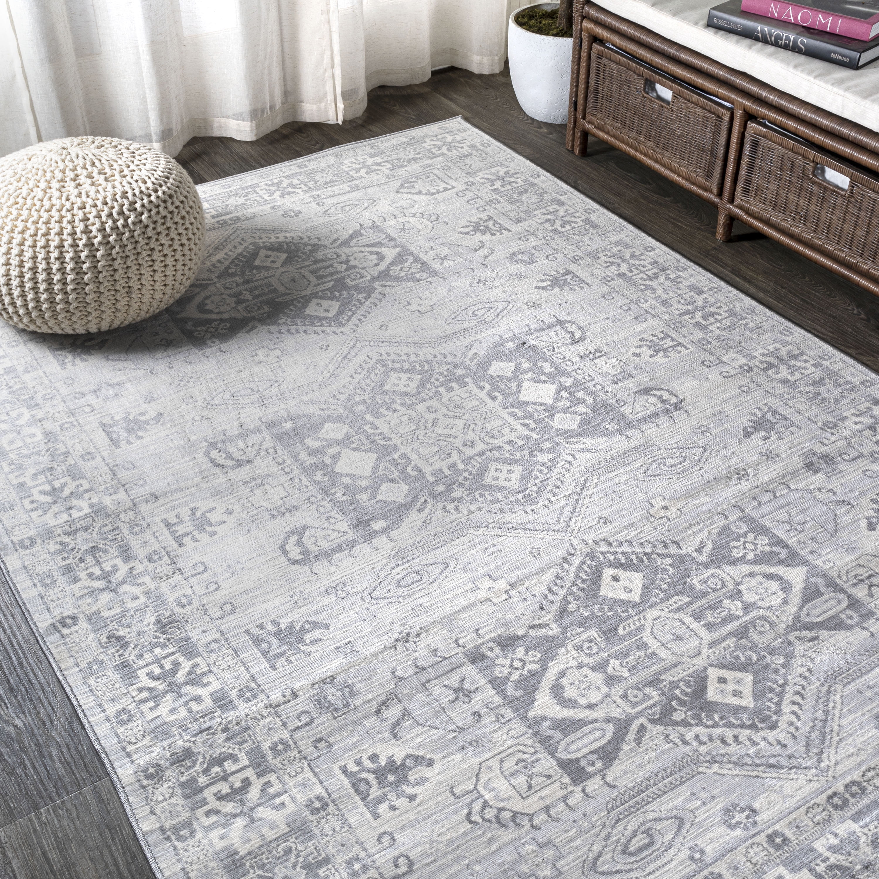 JONATHAN Y MODERN PERSIAN 8 x 10 Area Rug, Vintage Medallion - Light Grey, MDP108B-8