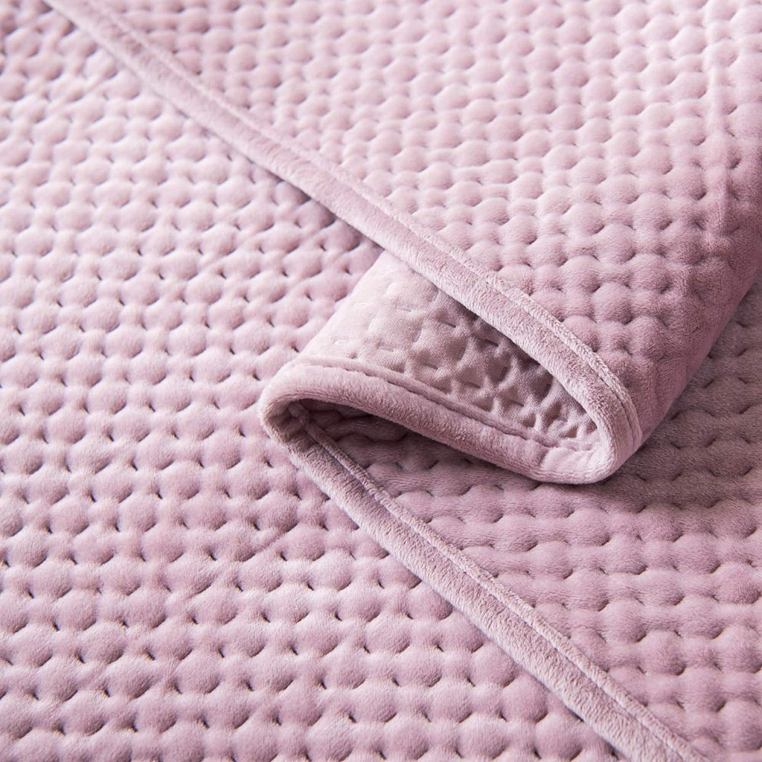 Kasentex  All Season Plush Poly Velvet Lavish Design Quilt Set Soft and Warm Machine Washable Coverlet Rose King