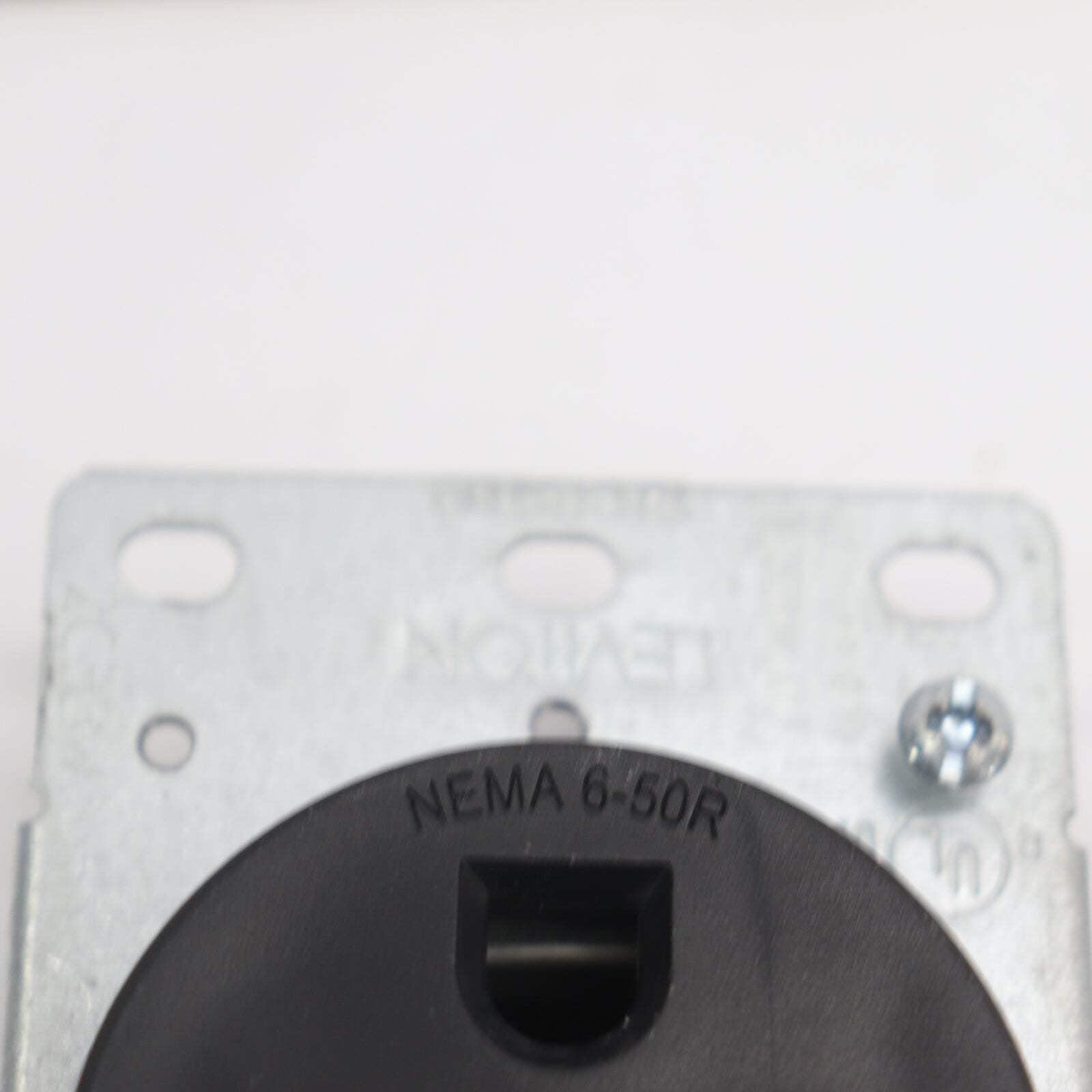 3 Wire Industrial Grade Straight Blade Flush Lighting Kit