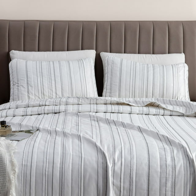 Linery & Co. Premium Delicate Stripes Microfiber Quilt Set With Shams Grey Twin 2 Piece