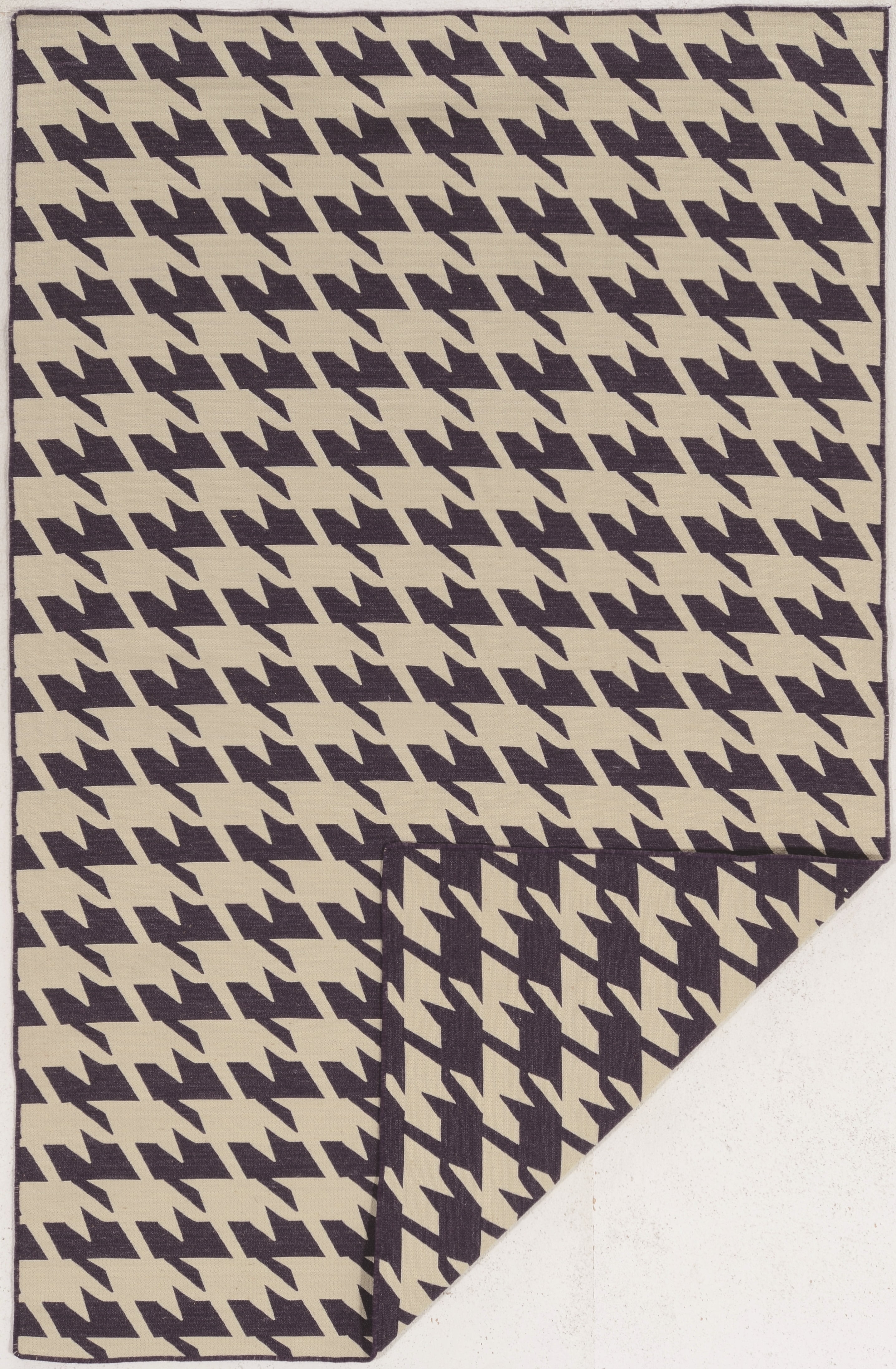 Linon Salonika Houndstooth Reversible Woven Wool 5'x8' Rug in Purple