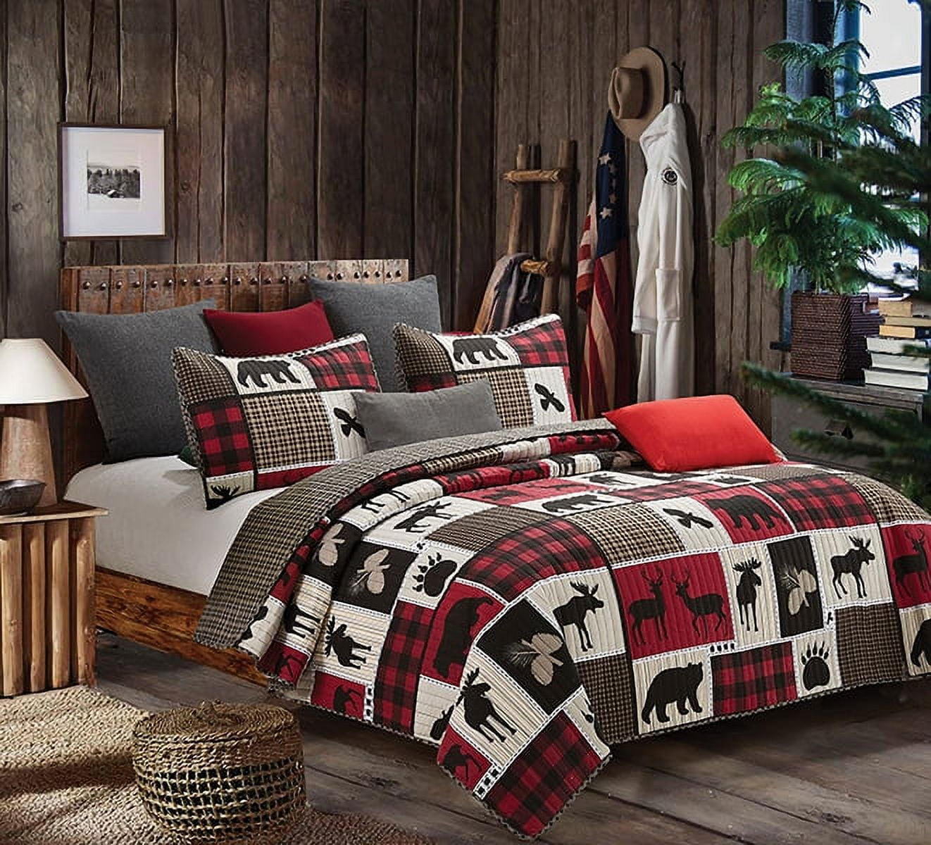 Lodge Life Moose, Deer, Bear Patchwork Rustic Quilt and Sham Set - Queen / Full Size