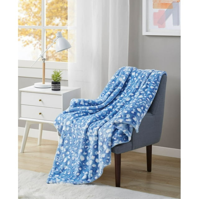 Martha Stewart Collection Cheetah Printed Plush Throw, 50 X 60