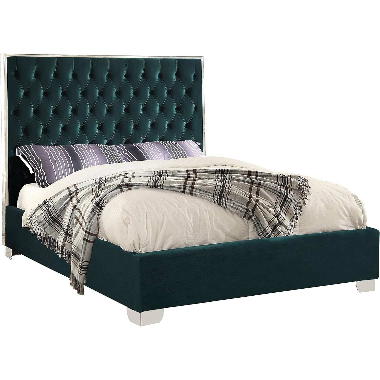 Meridian Furniture Lexi Solid Wood and Velvet Queen Bed in Green