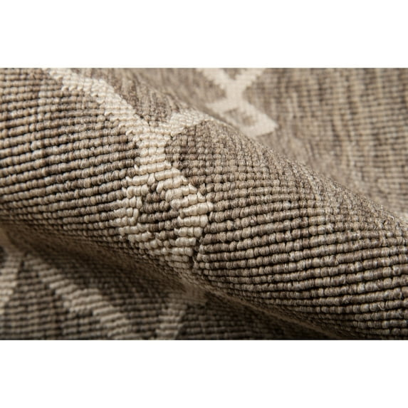 Momeni Baja 5'3" X 7'6" Transitional Rug in Taupe