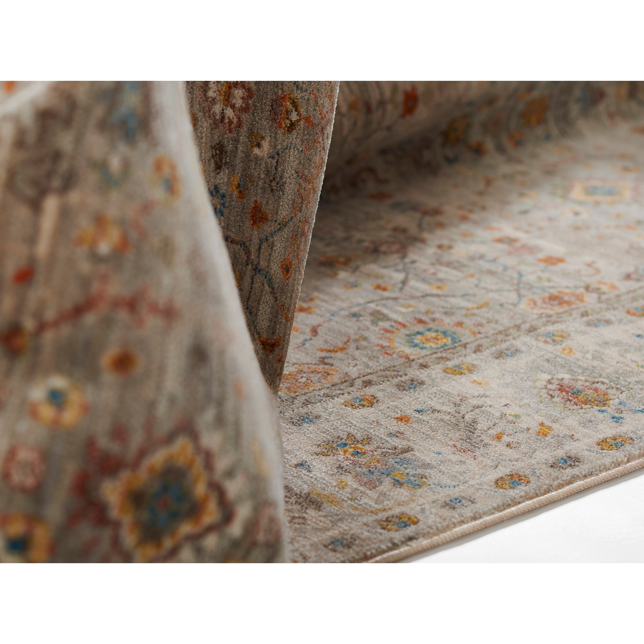 Momeni  Izmir Polyester Traditional Area Rug 5' X 7'9" 5' x 8' Accent, Indoor Rectangle