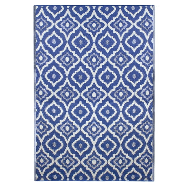 Northlight 4' x 6' Blue and White Geometric Rectangular Outdoor Area Rug
