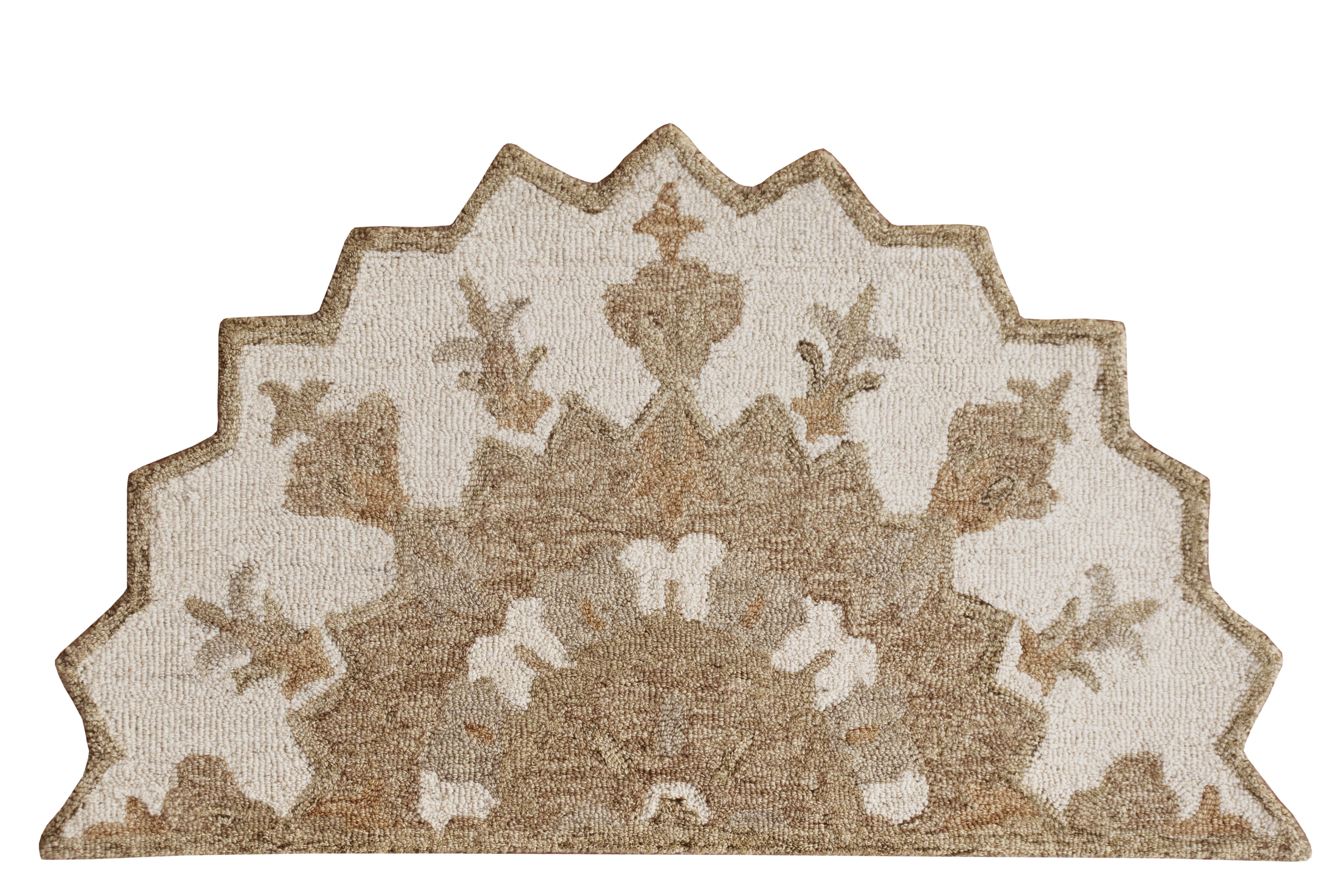 LR Home Daisey 2'3" x 3'10" Beige Classic Medallion Wool Hearth Indoor Area Rug