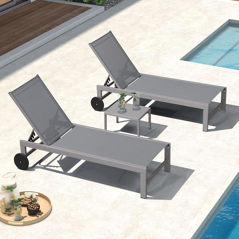 PURPLE LEAF Outdoor Chaise Lounge with Wheels for Outside 2 Pieces Aluminum Patio Lounge Chair with 5 Adjustable Position for Outdoor, Beach, Yard, Pool, Side Table Included, Light Grey