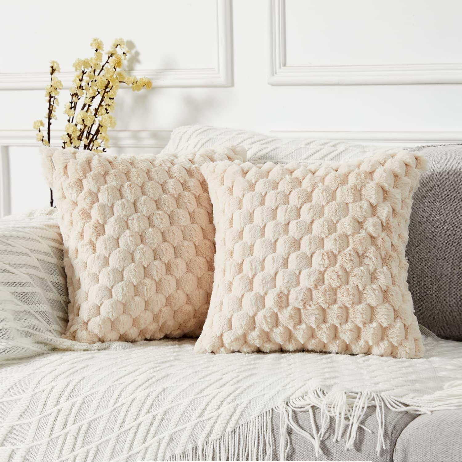 2PCS Super Soft Cozy Lumbar Decorative Throw Pillow Covers Fuzzy Plush Faux Fur Luxury Cushion Cover Pillowcase for Sofa Couch Bed Livingroom 18x18 Inch