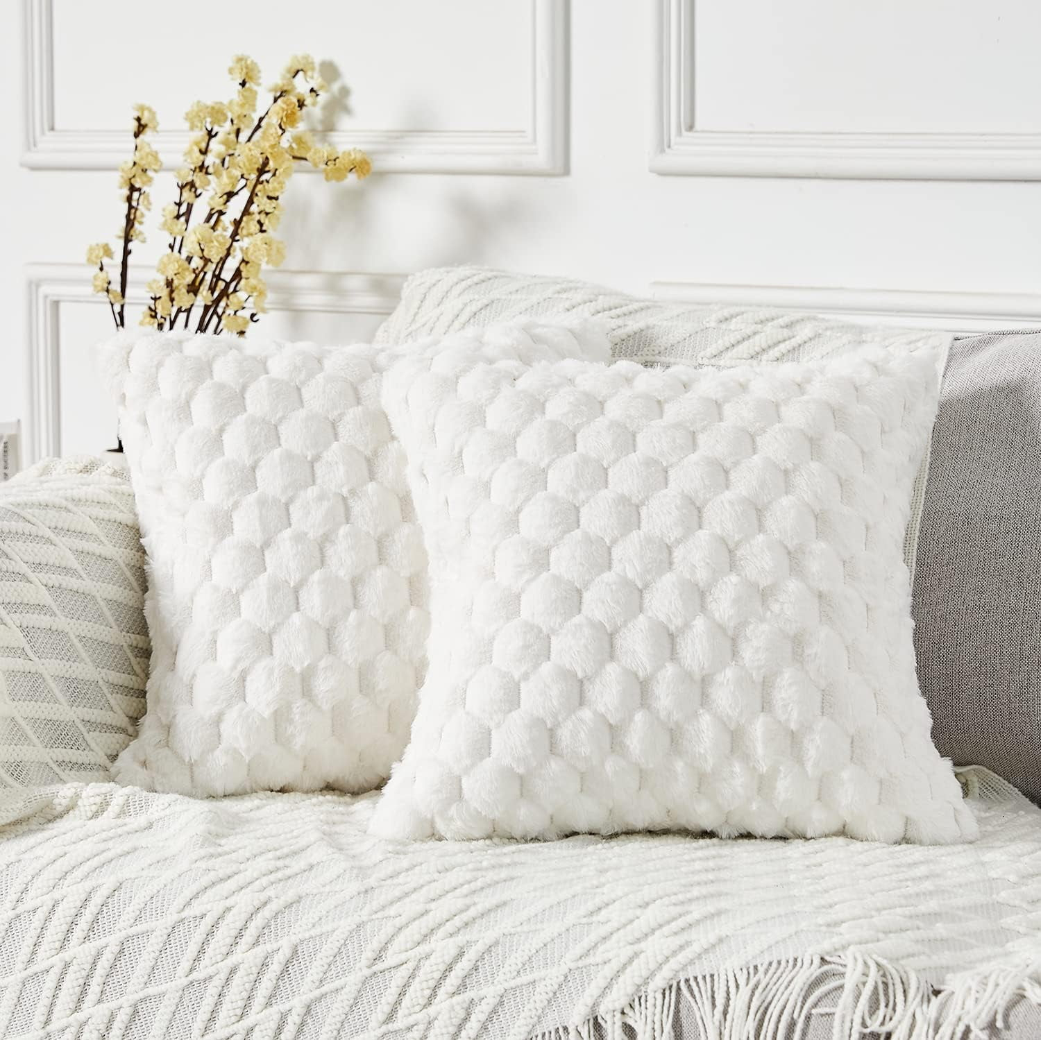 2PCS Super Soft Cozy Lumbar Decorative Throw Pillow Covers Fuzzy Plush Faux Fur Luxury Cushion Cover Pillowcase for Sofa Couch Bed Livingroom 18x18 Inch