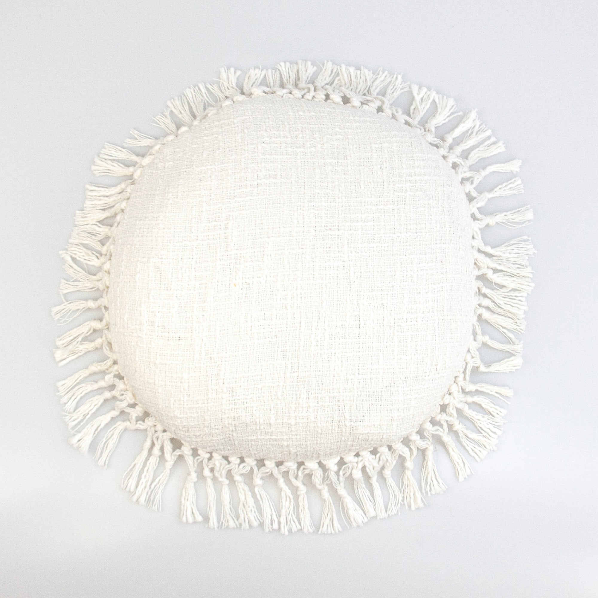 Parkland Collection Transitional Solid White Round 18" X 18" Pillow