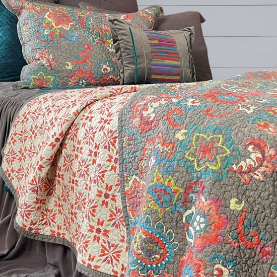 Paseo Road by Hiend Abbie Bright Quilt Set