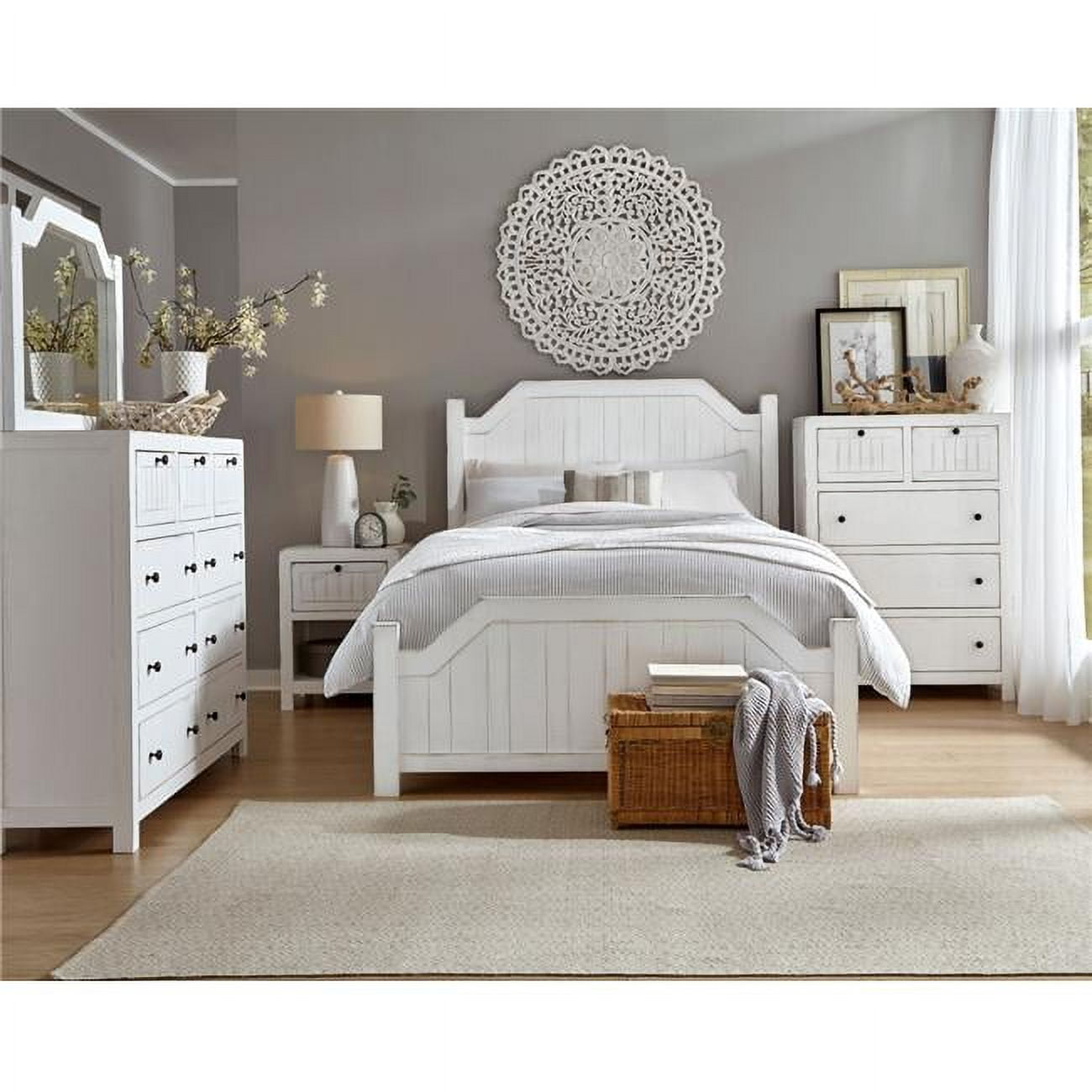 Progressive Furniture Elmhurst Wood King Post Bed in Cotton White