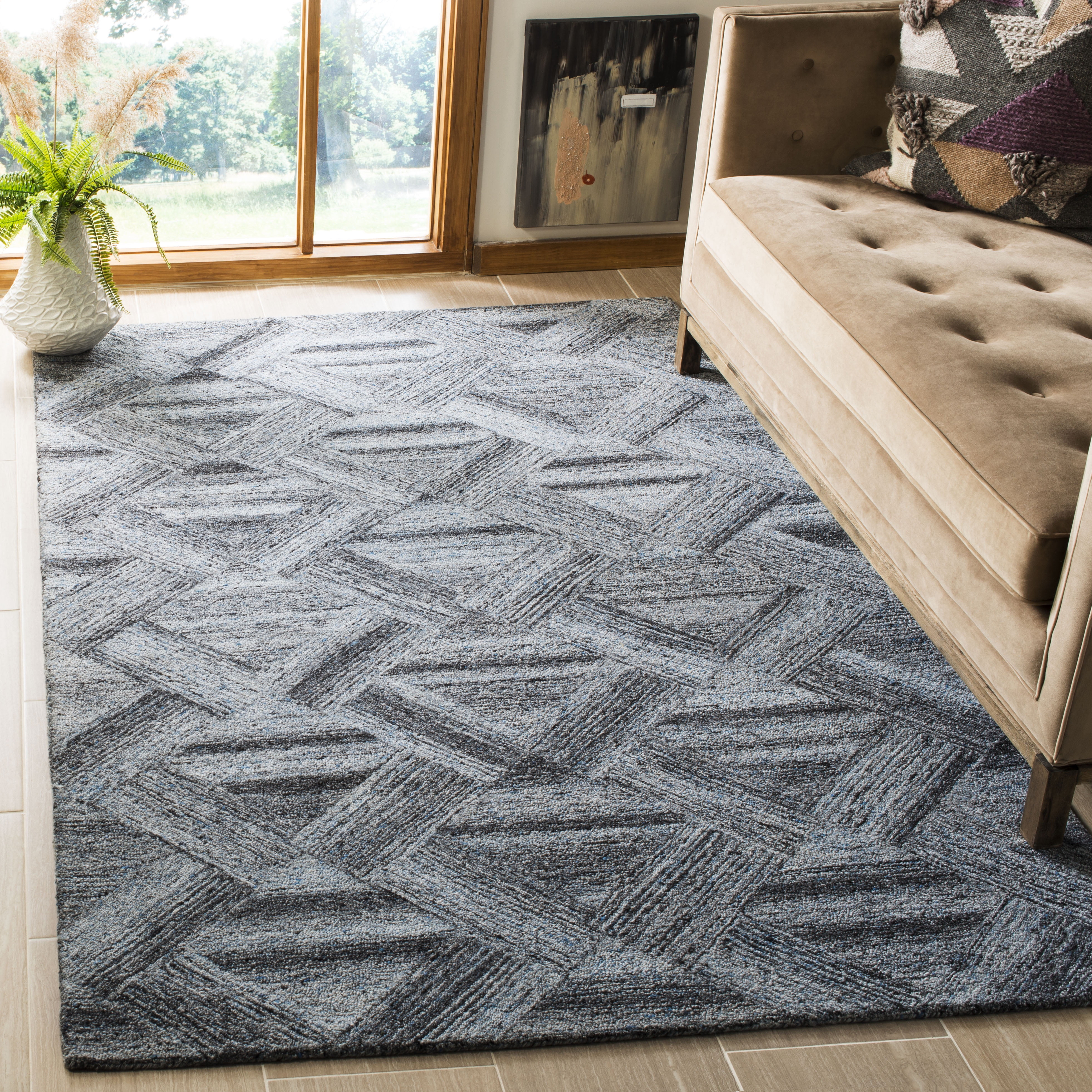 SAFAVIEH Abstract Phillis Geometric Chevron Area Rug, Blue/Black, 6' x 6' Square
