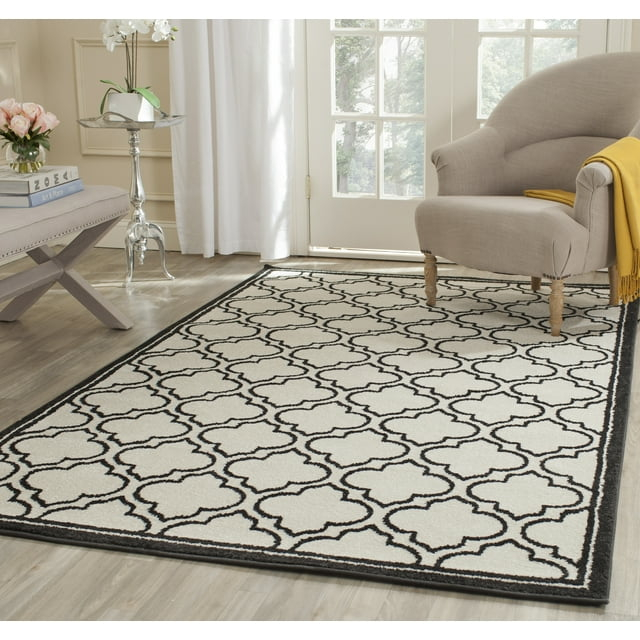 Amherst AMT412 Power Loomed Accent Rug - Ivory/Anthracite - 2'6"x4' - Safavieh.