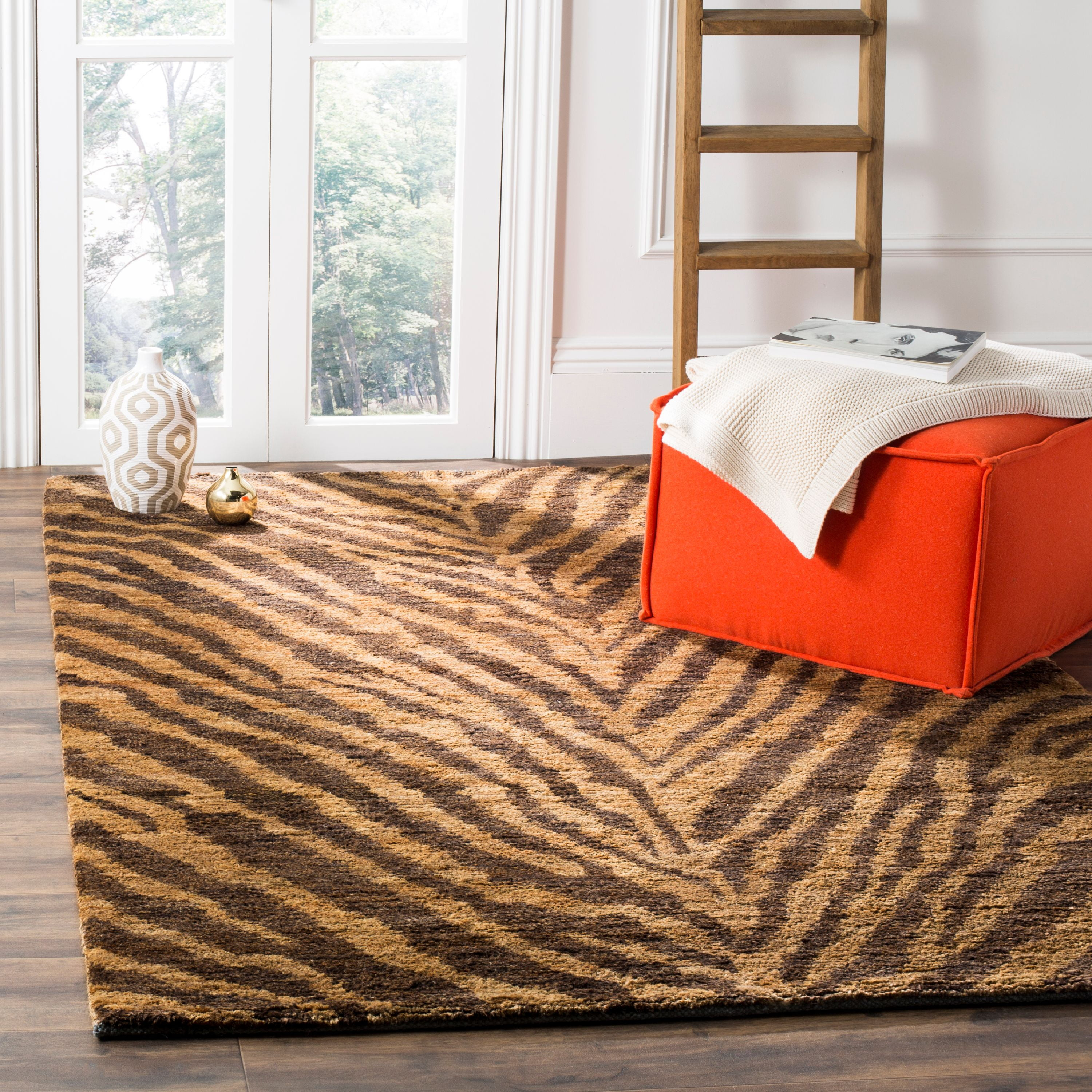 SAFAVIEH Bohemian Nick Tiger Stripes Hemp Area Rug, Natural/Black, 6' x 9'